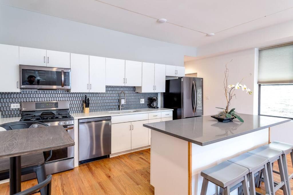 Goose Island Central Downtown Prime Location With Access To Patio Chi - 1 Чикаго Экстерьер фото